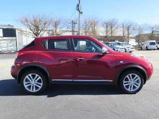 2013 Nissan Juke S FWD