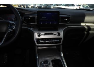 2022 Ford Explorer XLT RWD