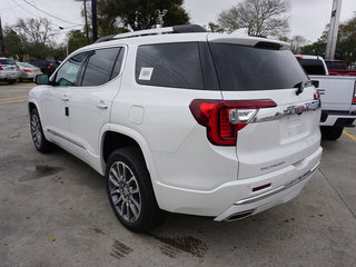 2023 GMC Acadia Denali FWD