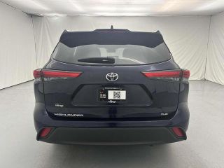 2022 Toyota Highlander XLE FWD