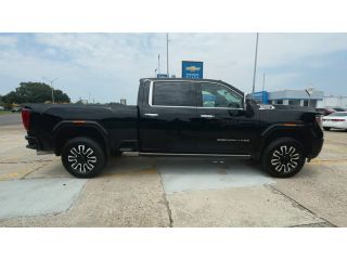 2023 GMC Sierra 2500HD Denali 4WD 159WB