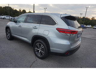 2019 Toyota Highlander LE FWD