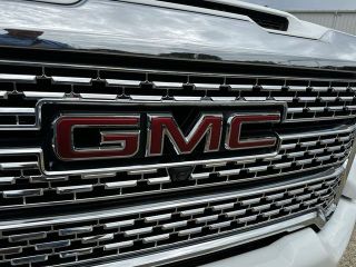 2022 GMC Sierra 2500HD Denali 4WD 159WB