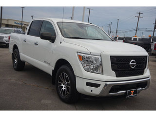 2021 Nissan Titan SV 4WD