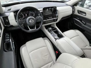 2024 Nissan Pathfinder SL 4WD