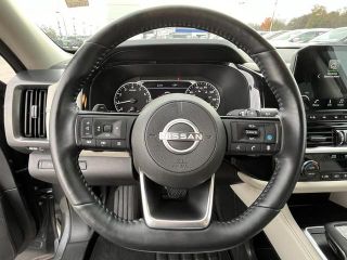 2024 Nissan Pathfinder SL 4WD