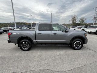 2024 Nissan Titan PRO-4X 4WD
