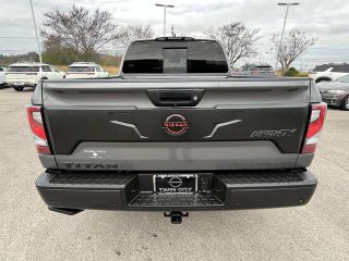 2024 Nissan Titan PRO-4X 4WD