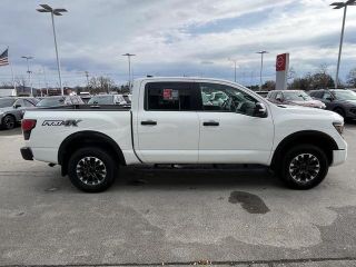 2024 Nissan Titan PRO-4X 4WD