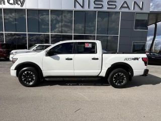2021 Nissan Titan PRO-4X 4WD