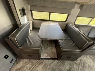 2022 Ford E-450 forestriver rv