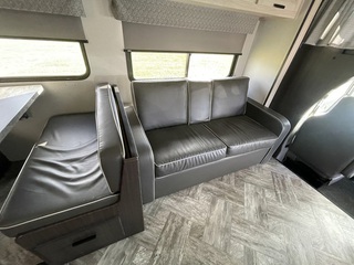 2022 Ford E-450 forestriver rv