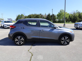2020 Nissan Kicks SV FWD