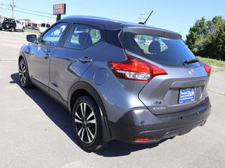2020 Nissan Kicks SV FWD