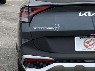 2024 Kia Sportage EX FWD