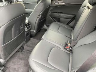 2024 Kia Sportage EX FWD