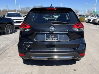 2017 Nissan Rogue S FWD
