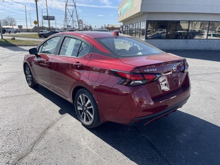 2022 Nissan Versa SV