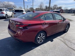 2022 Nissan Versa SV