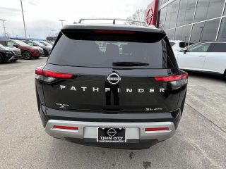 2022 Nissan Pathfinder SL 4WD