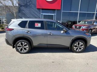 2022 Nissan Rogue SV FWD