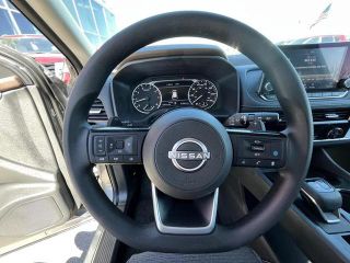 2022 Nissan Rogue SV FWD