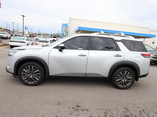2023 Nissan Pathfinder SL 4WD