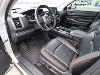 2023 Nissan Pathfinder SL 4WD