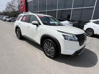 2024 Nissan Pathfinder SL 4WD