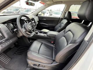 2024 Nissan Pathfinder SL 4WD