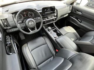 2024 Nissan Pathfinder SL 4WD