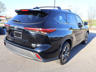 2021 Toyota Highlander XLE FWD