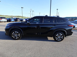 2021 Toyota Highlander XLE FWD