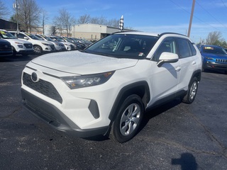 2020 Toyota RAV4 LE FWD