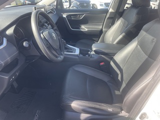 2020 Toyota RAV4 LE FWD