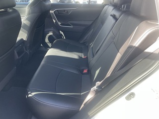 2020 Toyota RAV4 LE FWD