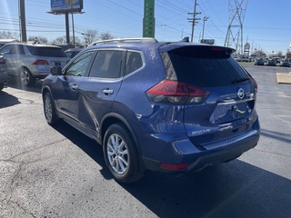 2018 Nissan Rogue SV FWD