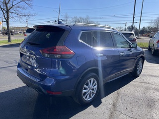 2018 Nissan Rogue SV FWD