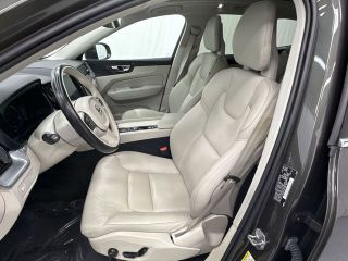 2018 Volvo XC60 T6 Momentum