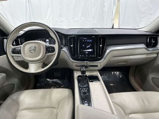 2018 Volvo XC60 T6 Momentum