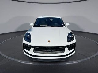 2022 Porsche Macan Base