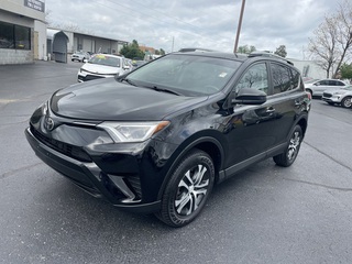 2018 Toyota RAV4 LE AWD
