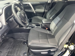 2018 Toyota RAV4 LE AWD