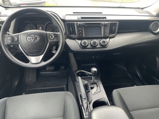 2018 Toyota RAV4 LE AWD