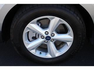 2022 Ford Edge SE AWD