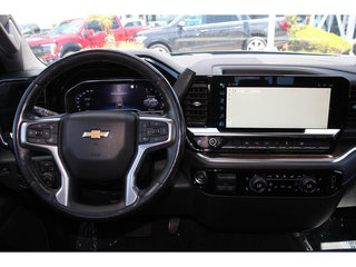 2022 Chevrolet Silverado 1500 LT 2WD 147WB