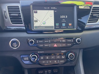 2017 Kia Niro Touring Launch Ed FWD