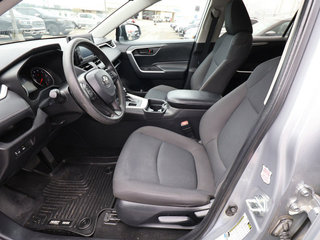 2021 Toyota RAV4 LE AWD