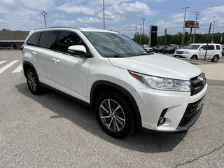 2019 Toyota Highlander XLE FWD