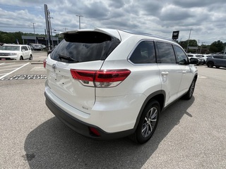 2019 Toyota Highlander XLE FWD